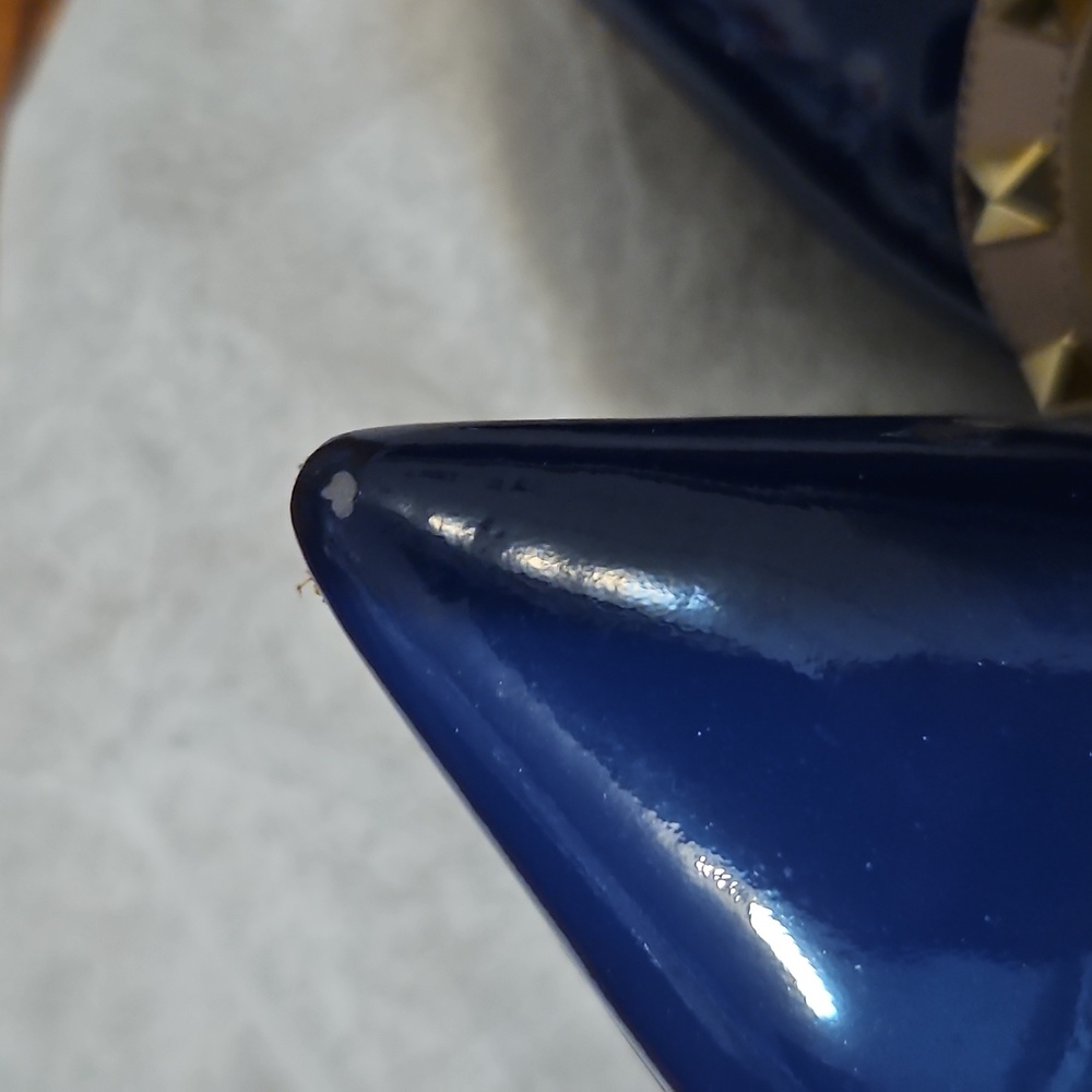 Valentino Rock Stud Flats - Picture 2 of 7